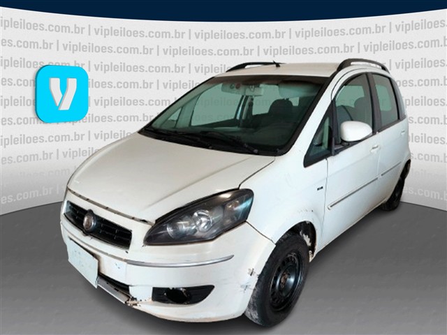 Fiat Idea Sporting 1.8 2012 em leilão