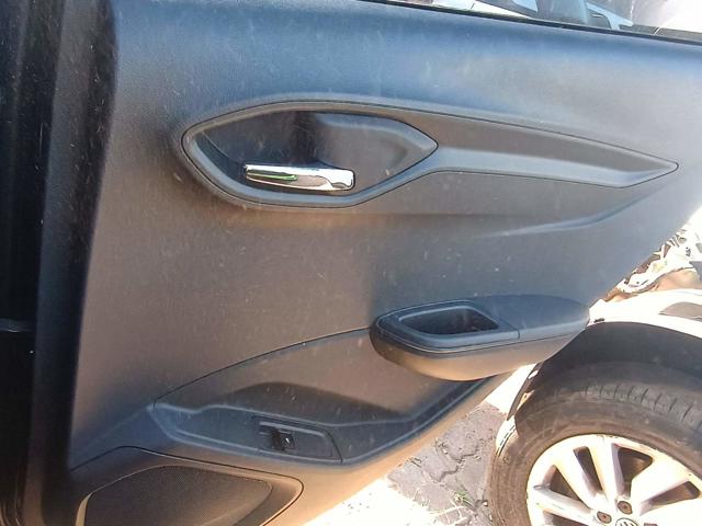 CHEVROLET ONIX 1.4AT LTZ - 2013/2014 — foto 18 de 27