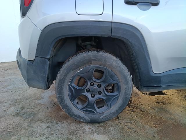 RENEGADE1.8 4X2 FLEX 16V AUT(PCD) - 2020/2020 — foto 26 de 31