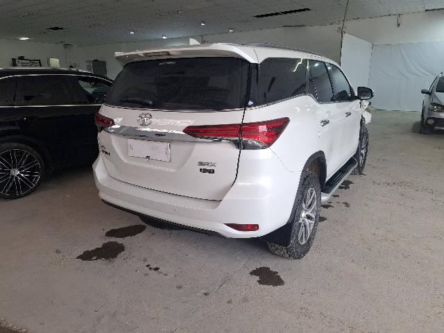 HILUX SW4 SRX 4X4 2.8 TDI 16V DIES. AUT - 2018/2019 — foto 4 de 29