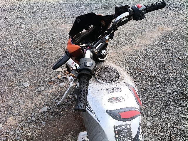 Foto 5: MAX 125 SE - 2009/2009