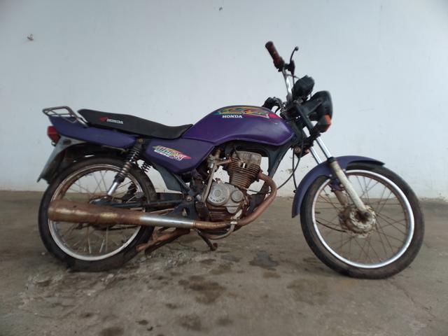 HONDA CG 125 TITAN - 1998/1999 — foto 6 de 11
