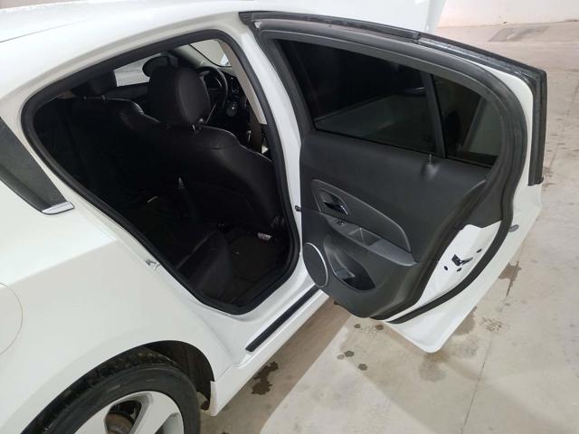 CRUZE HB SPORT LT 1.8 16V FLEX - 2013/2013 — foto 15 de 29