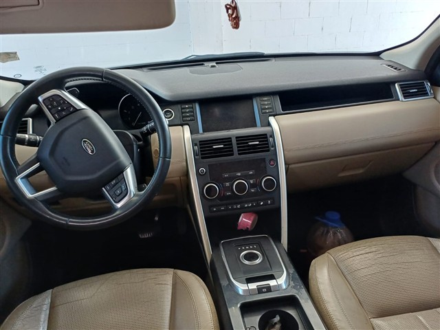 LAND ROVER DISC SPT SI4 HSE 7L - 2016/2016 — foto 9 de 27