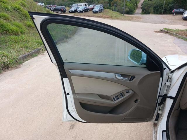 AUDI A4 2.0T 180HP - 2011/2011 — foto 14 de 22