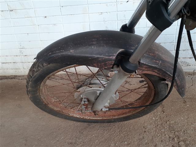 HONDA CG 125 TITAN ES - 2000/2001 — foto 9 de 10