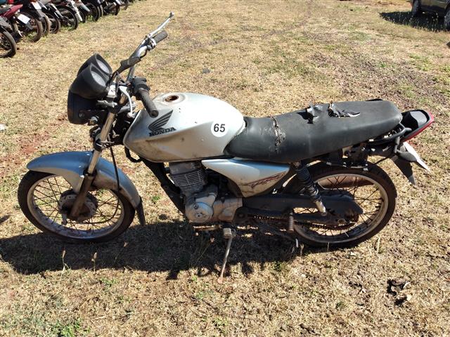 Honda CG 150 Titan KS 2006 em leilão — PI