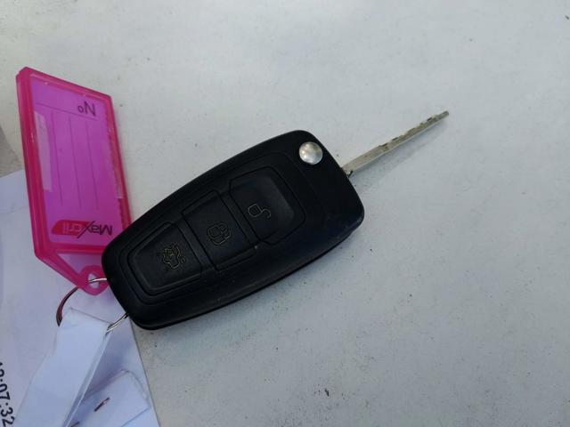 FORD FOCUS SE 1.6 S - 2013/2014 — foto 35 de 40