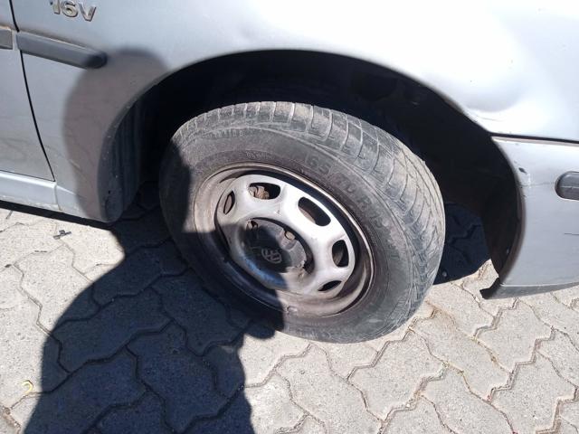 VOLKSWAGEN GOL 16V PLUS - 2001/2001 — foto 29 de 40