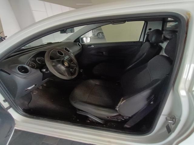 VOLKSWAGEN SAVEIRO 1.6 CS - 2012/2013 — foto 12 de 27