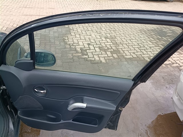 CITROEN C3 GLX 14 FLEX - 2011/2012 — foto 14 de 25