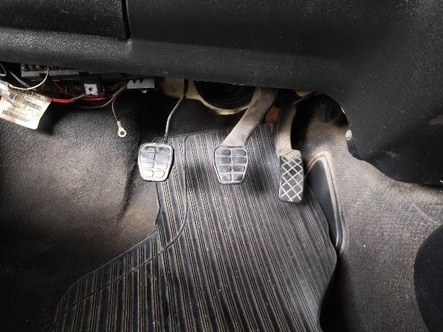 VOLKSWAGEN GOL 1.0 - 2005/2005 — foto 16 de 32
