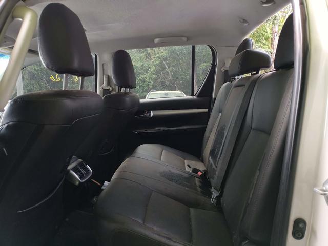 HILUX CD SRV 4X4 2.8 TDI DIESEL AUT - 2021/2022 — foto 14 de 38