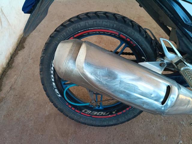 HONDA CB 300R - 2010/2010 — foto 10 de 12