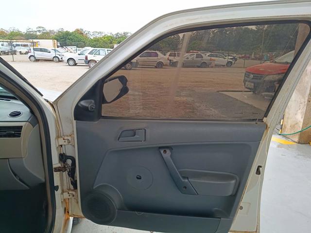 VOLKSWAGEN GOL 16V - 1999/2000 — foto 14 de 26