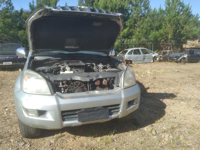 TOYOTA LAND CRUISER PR - 2004/2004 — foto 17 de 21