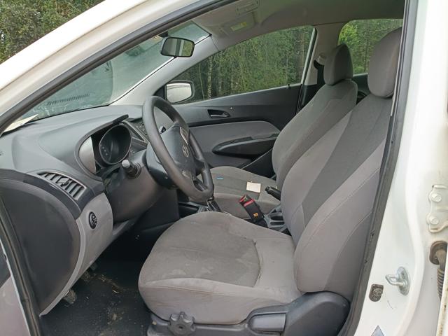 HYUNDAI HB20S 1.0M COMF - 2016/2016 — foto 11 de 24
