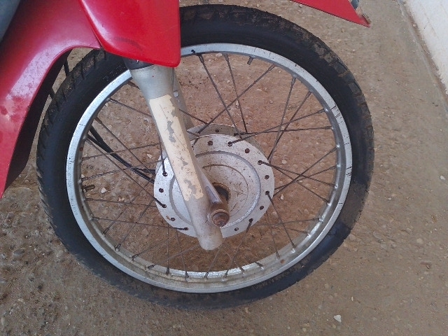 HONDA C100 BIZ ES - 2001/2001 — foto 9 de 9