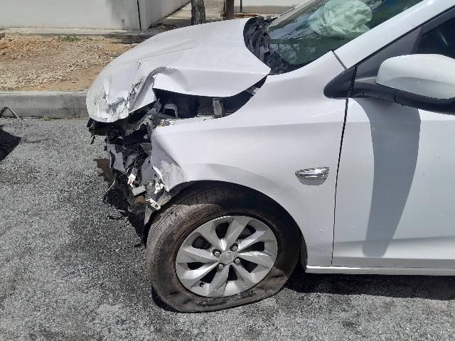 CHEVROLET ONIX 10TAT LT1 - 2020/2021 — foto 29 de 37
