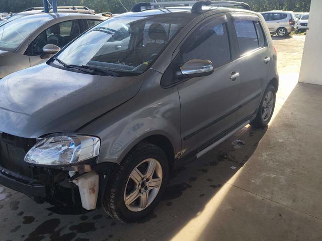 VOLKSWAGEN FOX 1.0 - 2005/2005 — foto 3 de 31