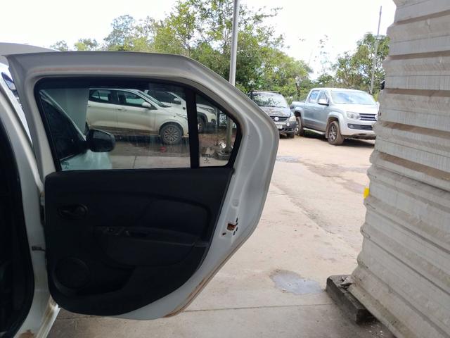 RENAULT LOGAN ZEN10MT - 2020/2021 — foto 18 de 40