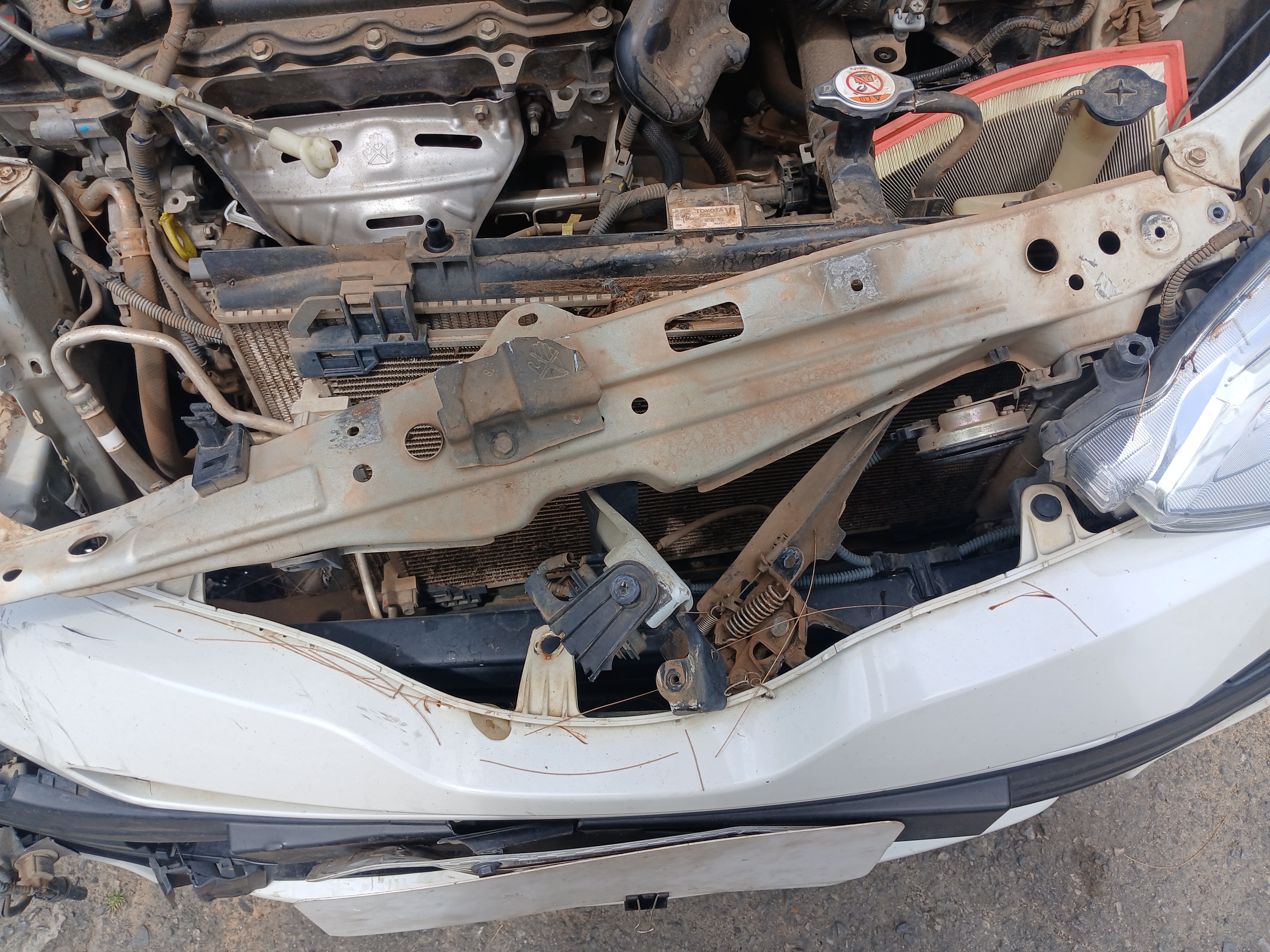 TOYOTA YARIS SD XLPLUSAT - 2018/2019 — foto 34 de 40