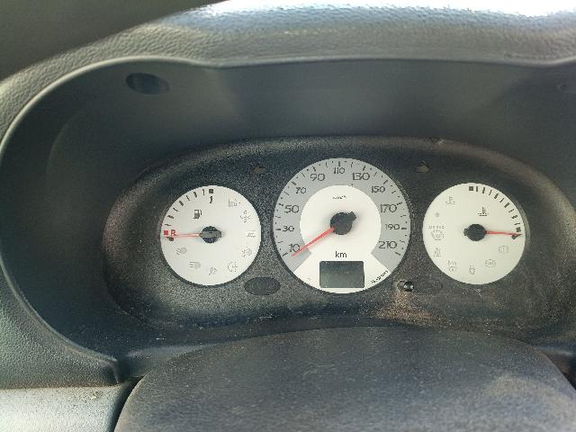 Foto 6 de 32: CLIO CAM1016VH - 2010/2011