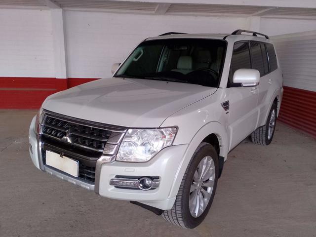 MITSUBISHI Pajero HPE 3.2 D Pajero HPE 3.2 4x4 T.I. Dies. 5p Aut.