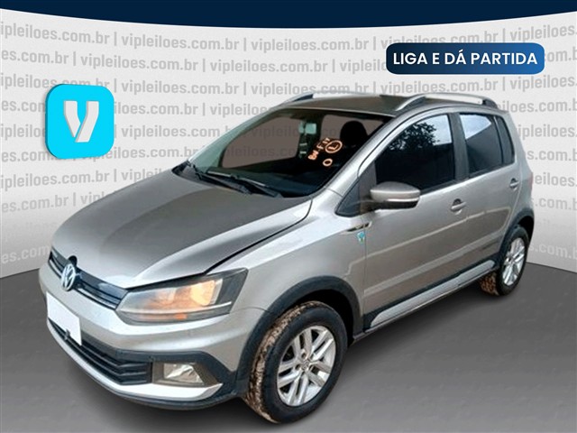 VOLKSWAGEN NOVO CROSSFOX SA - 2015/2015