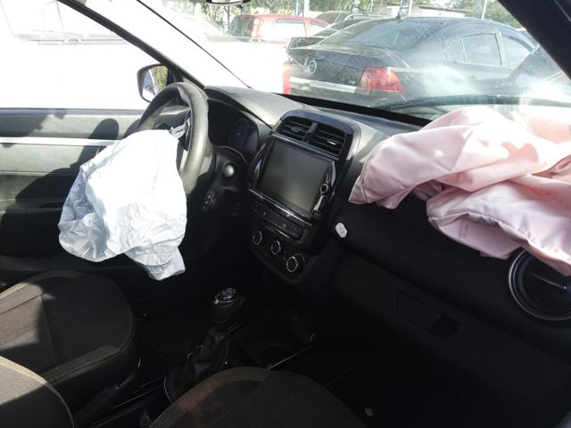 Foto 29 de 32: KWID OUTSID 2 - 2023/2024