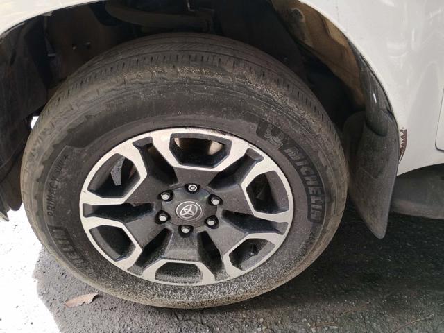 HILUX CD SRV 4X4 2.8 TDI DIESEL AUT - 2021/2022 — foto 23 de 38