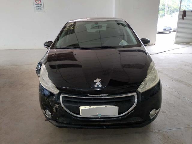 PEUGEOT 208 ALLURE - 2013/2014 — foto 9 de 32