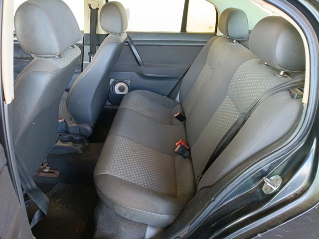 VOLKSWAGEN POLO SEDAN 1.6 - 2005/2005 — foto 13 de 28