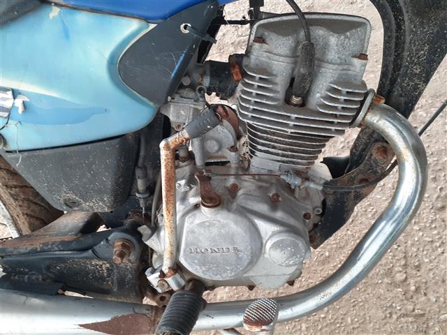 HONDA CG 125 TITAN ES - 2000/2001 — foto 8 de 10
