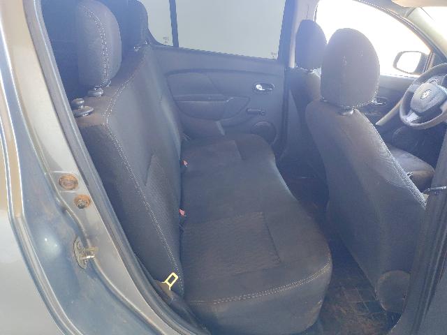 Foto 15 de 39: SANDERO EXP16SCE - 2017/2018