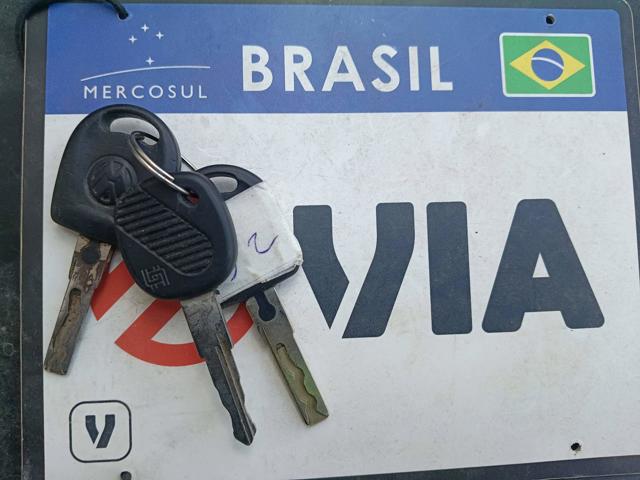 VOLKSWAGEN GOL 1.0 GIV - 2008/2009 — foto 25 de 25