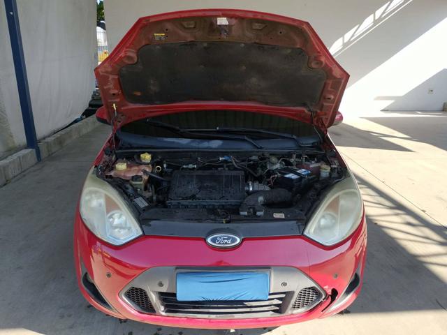 FORD FIESTA 1.6 FLEX - 2013/2014 — foto 25 de 36