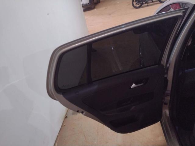 VOLKSWAGEN FOX 1.6 GII - 2014/2014 — foto 13 de 30