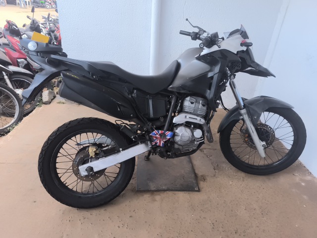 HONDA - XRE 300 - leilão extrajudicial - SÃO LUÍS MA - lance mínimo R$ 3.900
