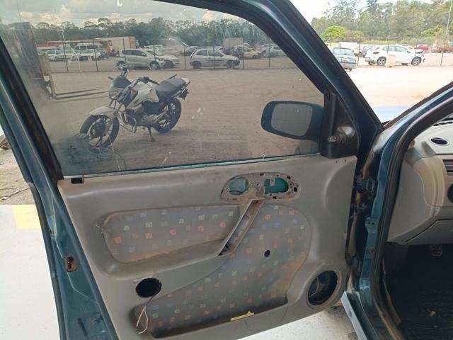 VOLKSWAGEN GOL 16V - 1999/2000 — foto 18 de 22