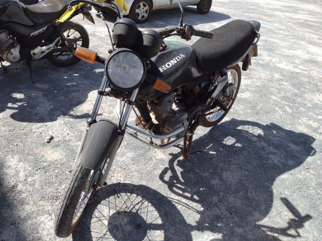 HONDA - CG 125 FAN - leilão extrajudicial - SAMAMBAIA DF - lance mínimo R$ 1.900