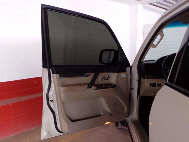 MMC PAJERO HPE 3.2 D - 2016/2017 — foto 23 de 27