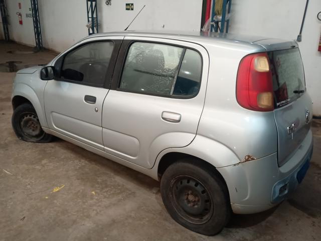 FIAT UNO VIVACE 1.0 - 2013/2014 — foto 4 de 36