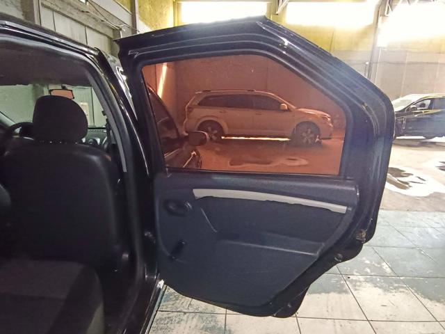 RENAULT LOGAN EXP 1016V - 2008/2008 — foto 24 de 27