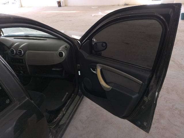 RENAULT SANDERO PRI 16 - 2008/2008 — foto 17 de 28