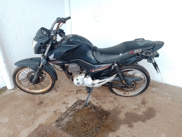 Honda Cg150 FAN Esdi 2015 em leilão