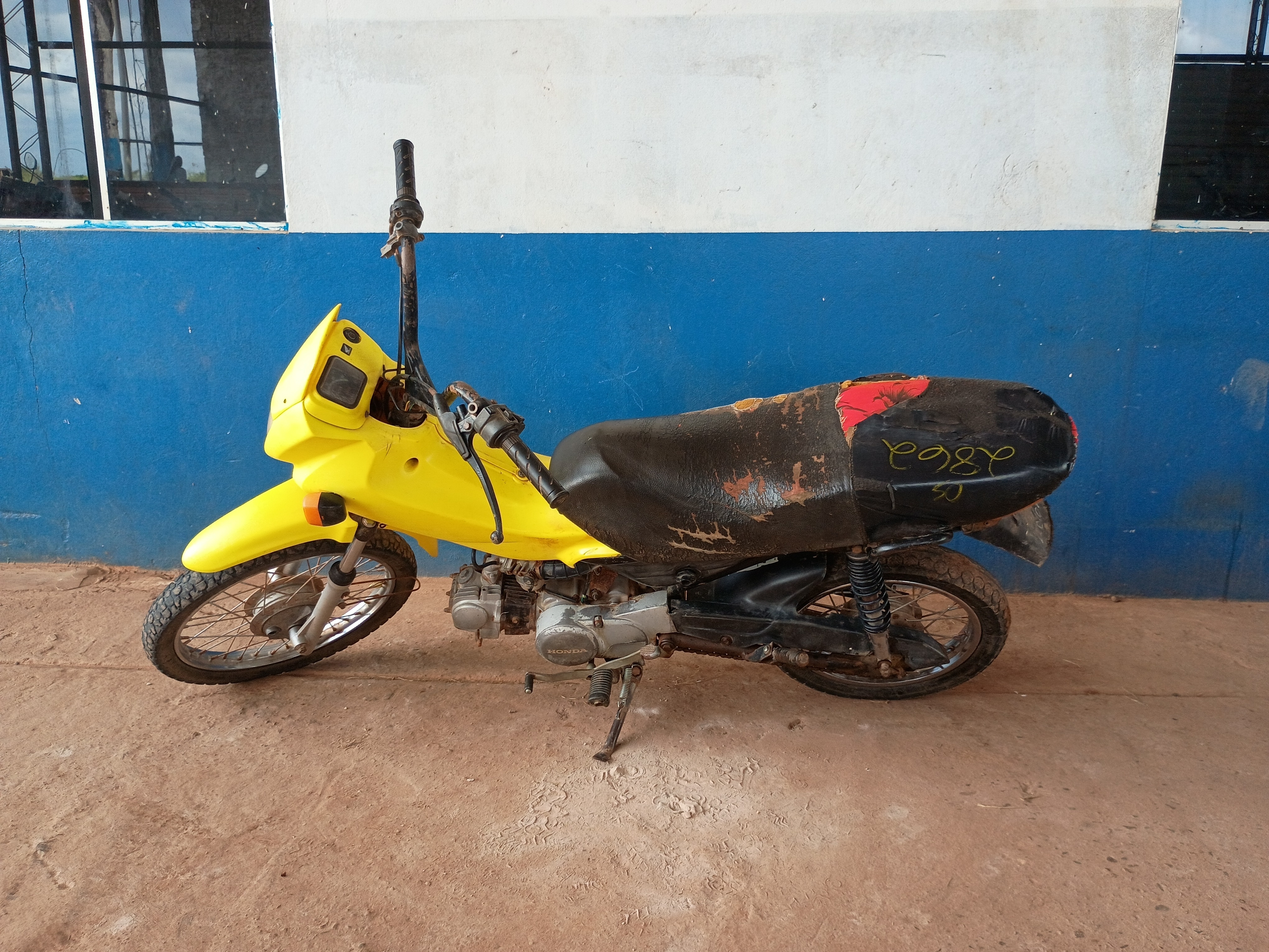 HONDA - POP100 - leilão extrajudicial - ALTAMIRA PA - lance mínimo R$ 240