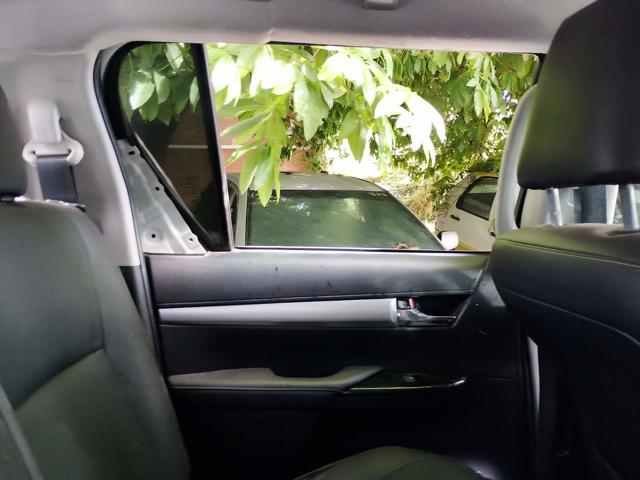 HILUX CD SRV 4X4 2.8 TDI DIESEL AUT - 2021/2022 — foto 16 de 38