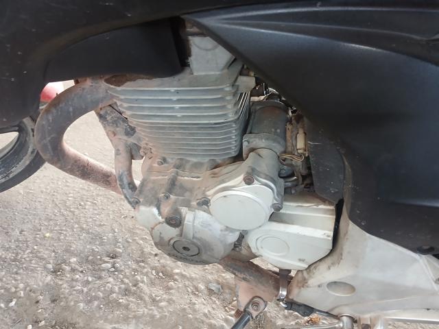 HONDA CB 300R - 2009/2010 — foto 6 de 9