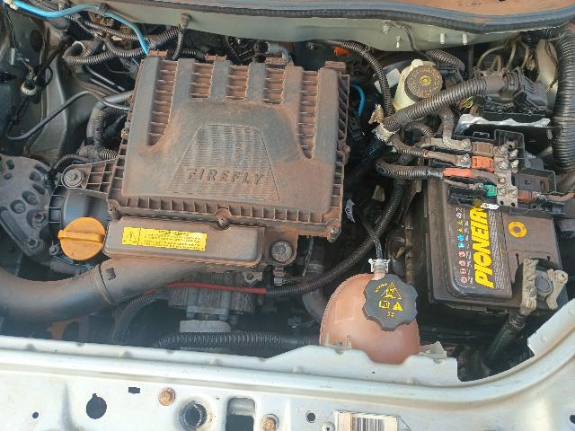 FIAT UNO DRIVE 1.0 FLEX 6V 5P - 2017/2018 — foto 8 de 19